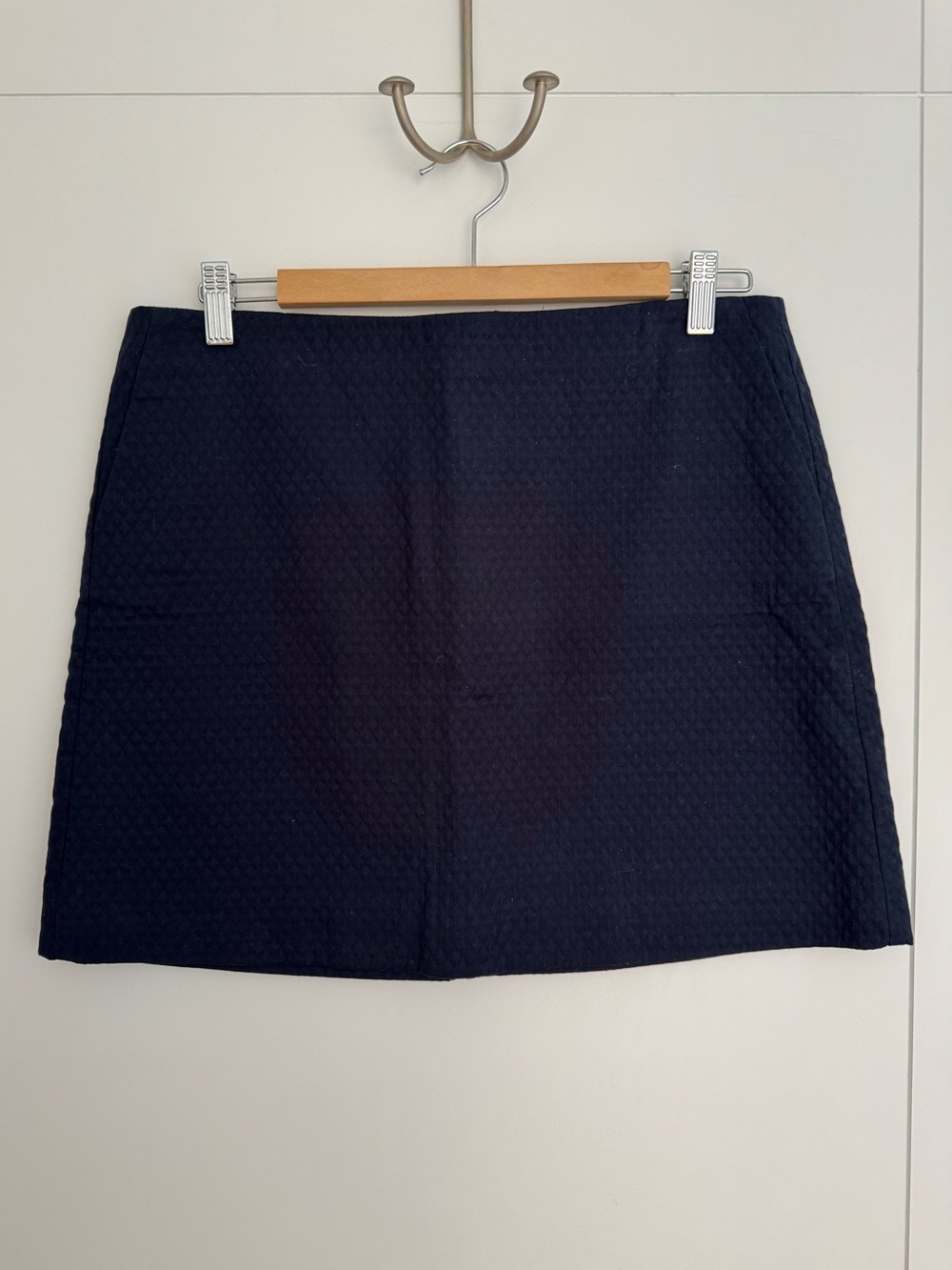 Gap navy quilted pattern skirt size 6